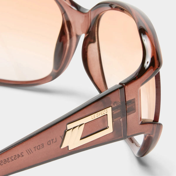 Le Specs Bolshy