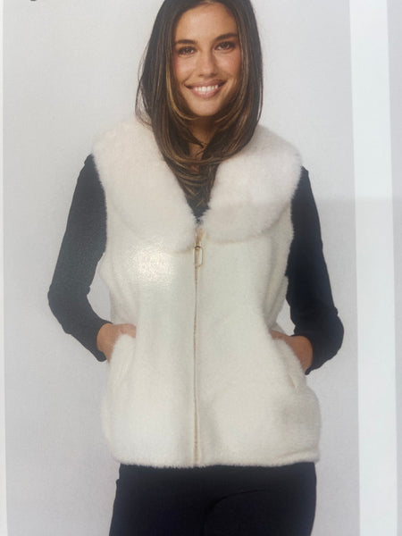 Caju Faux Fur Vest