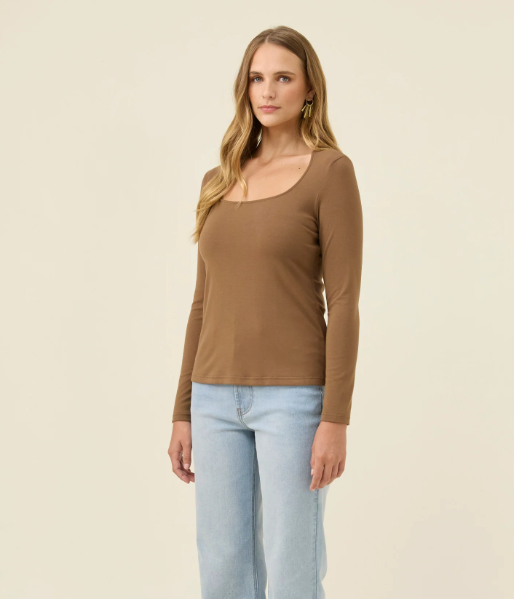 Naria Scoop Neck Top