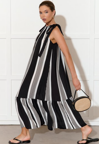 Bella Woven Oval Structured Bag