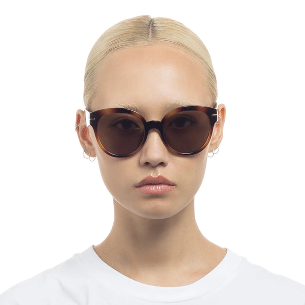 Le Specs Capacious