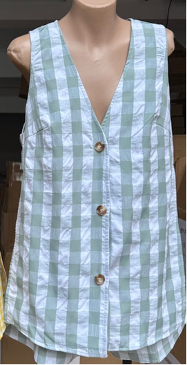 By Frankie Santa Vest