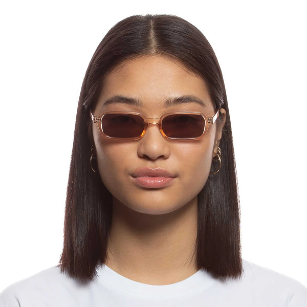 Le Specs Pilferer