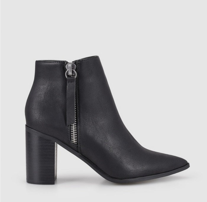 Oscar  Boot